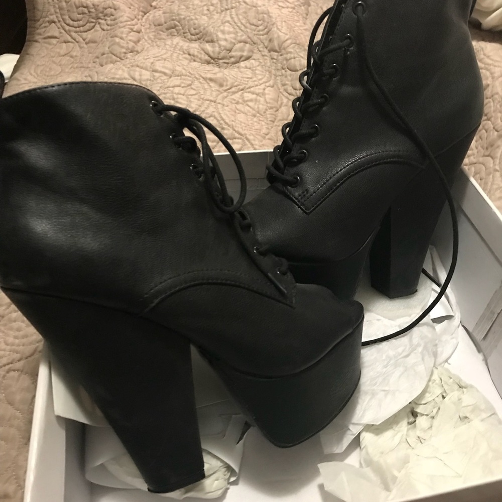 Steve Madden